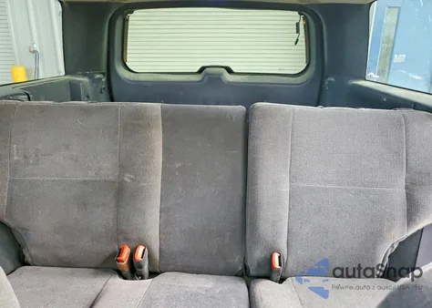 2001 Jeep Grand Cherokee Laredo z USA, uszkodzony, nr VIN 1J4GW48S11C678812